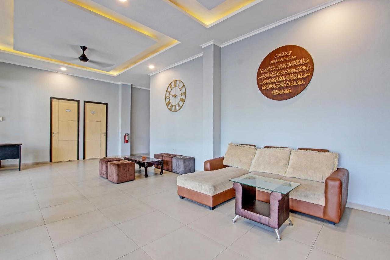 Hotel Capital O 91377 Mk Prime Syariah Semarang Exterior foto